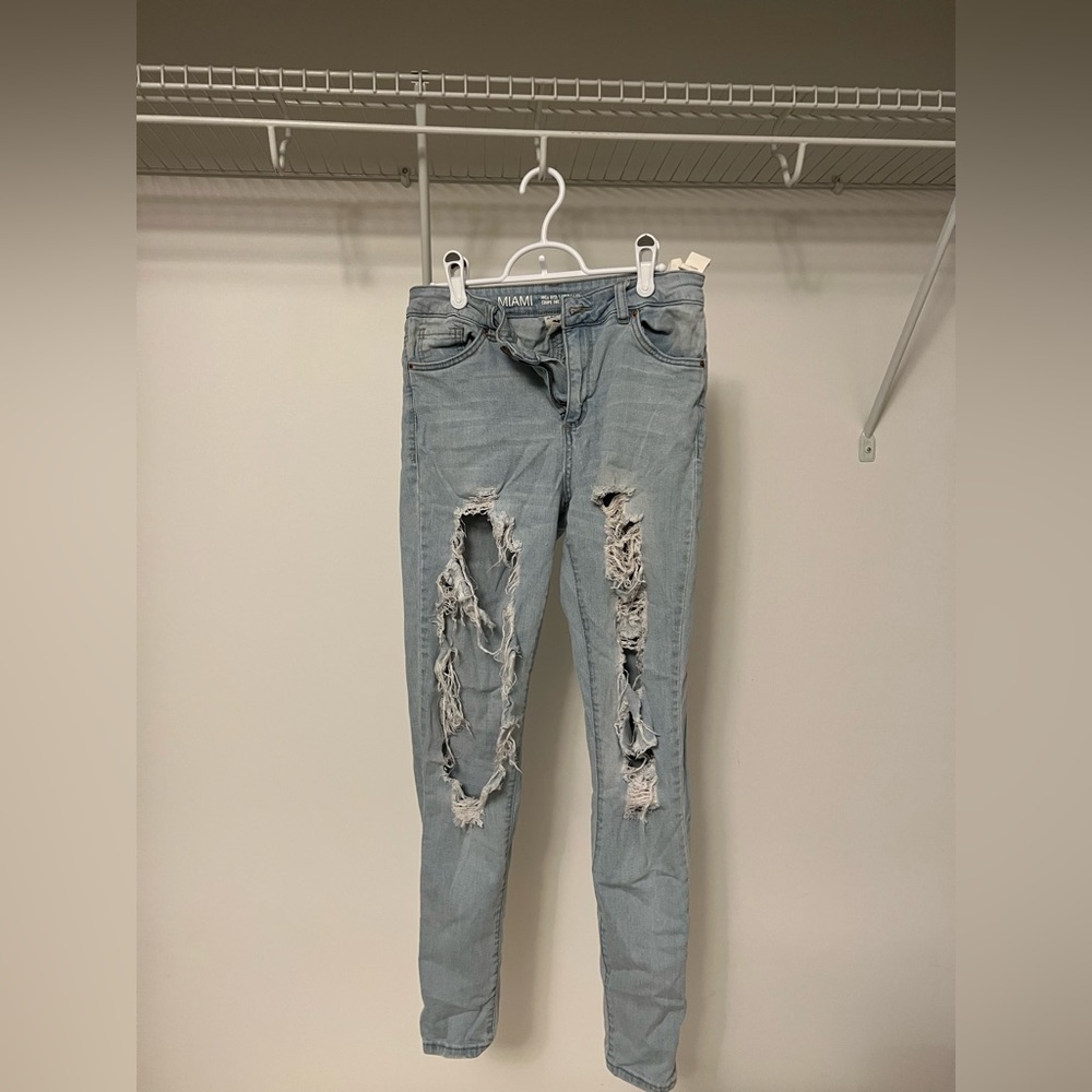 High rise ripped skinny jeans